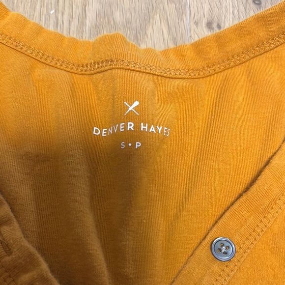 Denver Hayes Yellow Fitted Sleeveless Tank Top - Picture 2 of 3